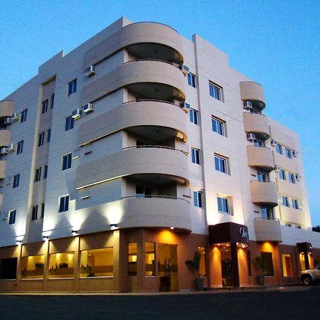 Olimpo Hotel & Suites Itaugua Luaran gambar