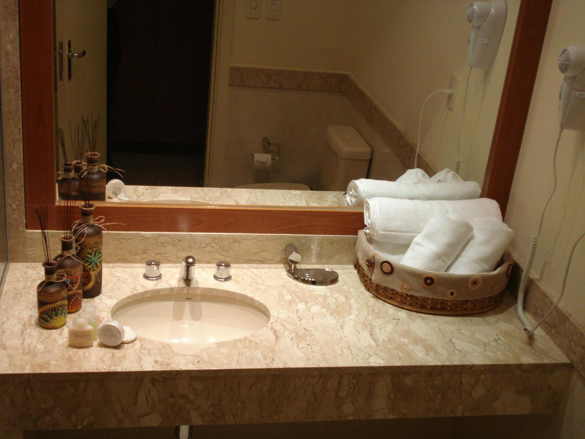 Olimpo Hotel & Suites Itaugua Luaran gambar