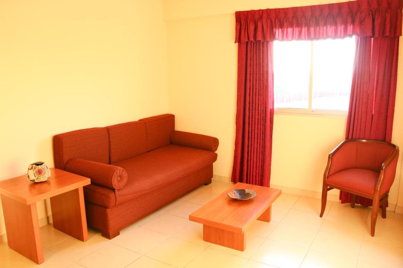 Olimpo Hotel & Suites Itaugua Luaran gambar